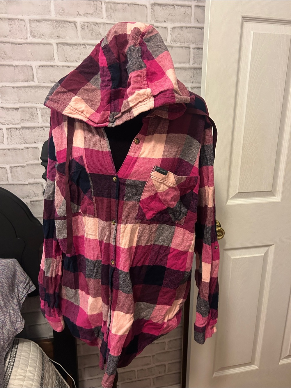Columbia XL Plaid Hooded Utility Jacket in Pink Plaid
